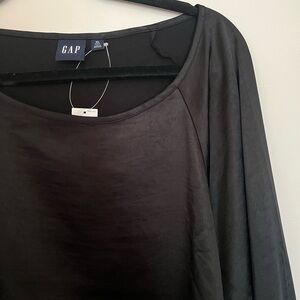 NWT Gap Satin Boatneck Long Sleeve